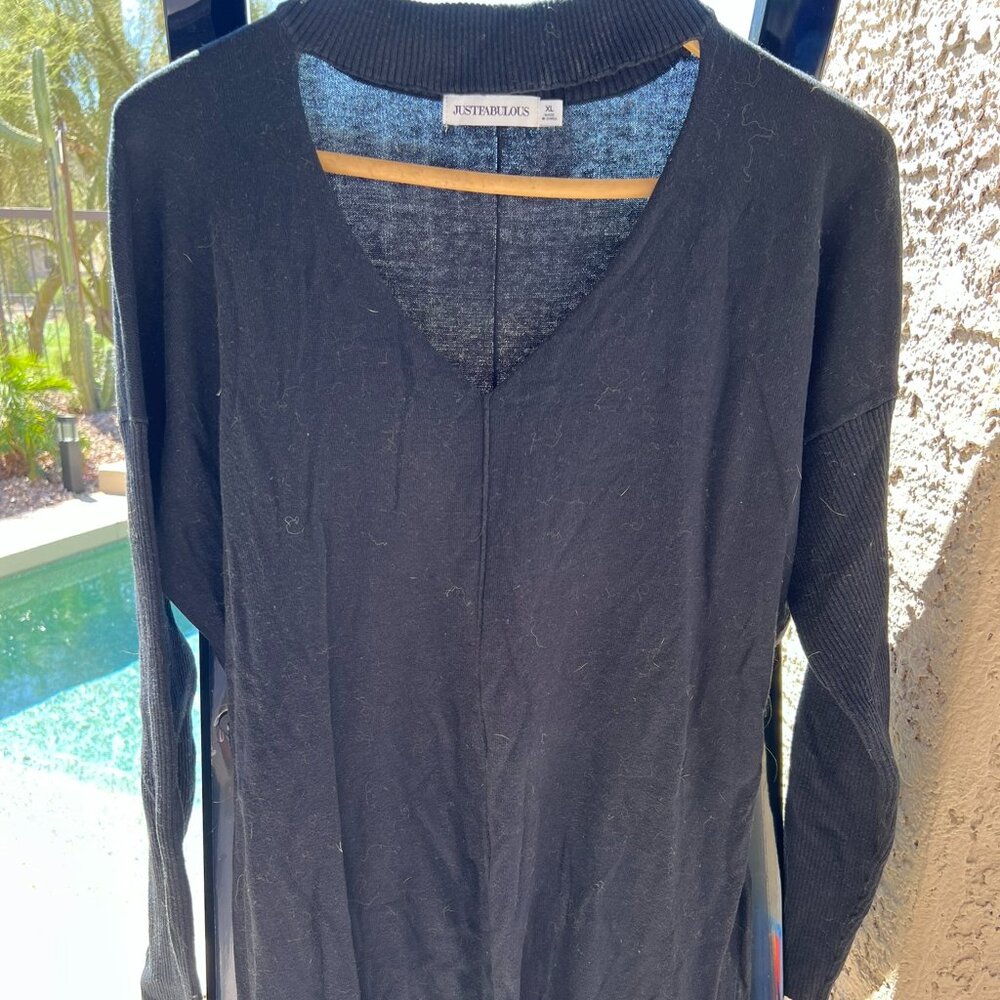 NWOT SZXL JUSTFABULOUS Sweater Dress. Longsleeve. vneck cutout.